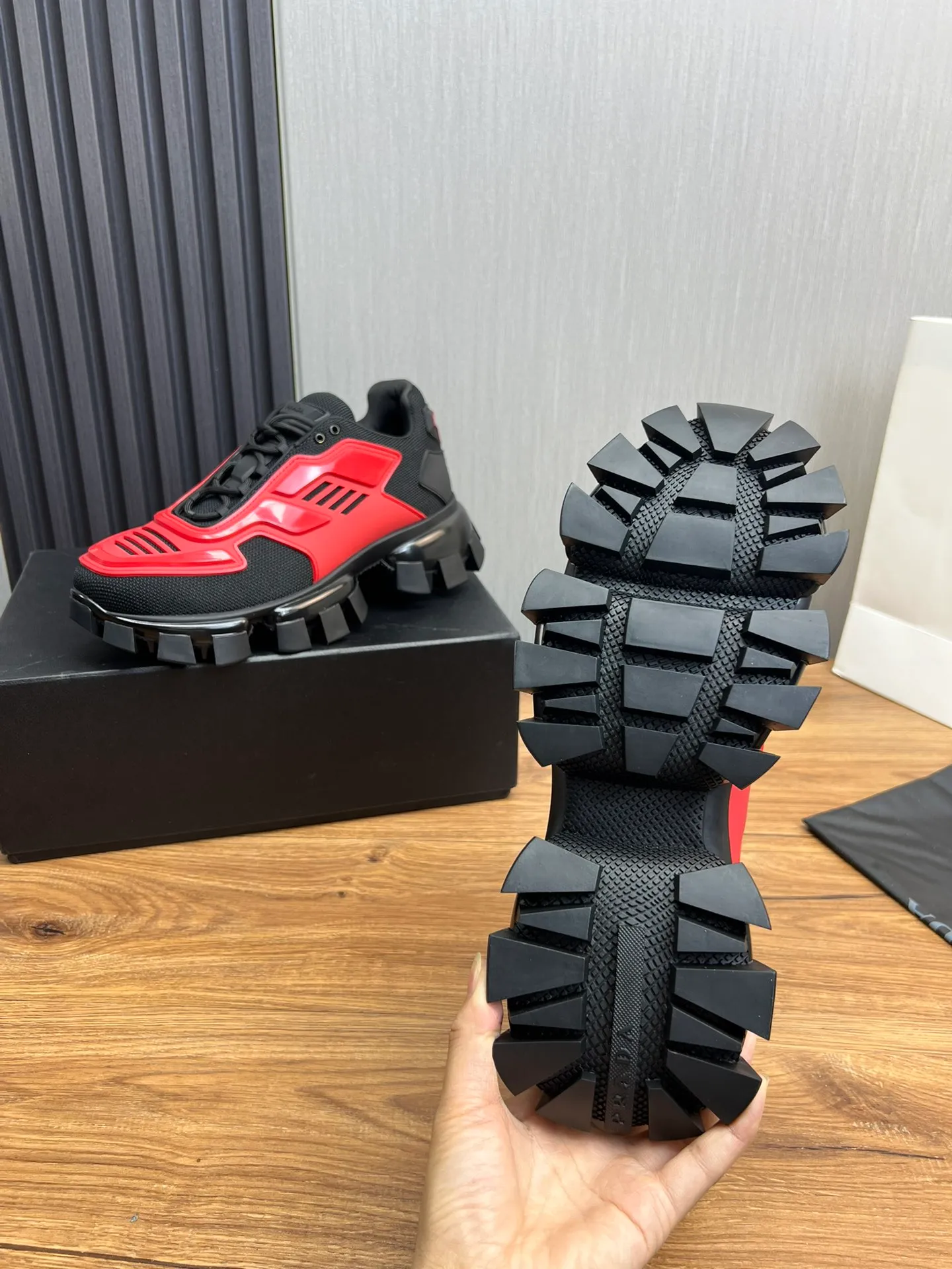 Men's shoes 💰620💰 [PRADA] Popular thick-soled shoes for couples 👩‍❤️‍👨 Available all year round ✔️Official website synchronization Original fly-knit film fabric + cowhide lining, 1⃣️ to 1⃣️ replica, original sole, 36-45 (45 made to order, non-refundable)